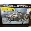 Image 2 : 3 Revell tank models