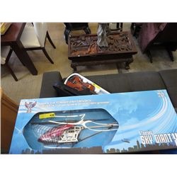 R/C Skygiant helicopter - red