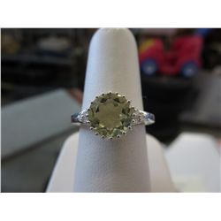 Diamond & lemon topaz ring w/ 6 shoulder diamonds