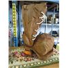 Image 1 : Folk art carved boot