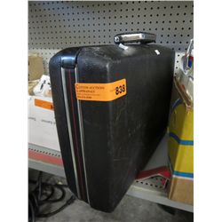 Plastic briefcase