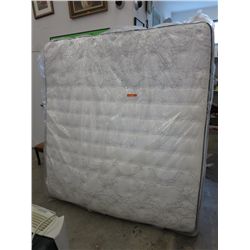 NEW - King size mattress