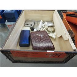 6 Vintage items
