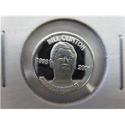 .999 Solid silver 2001 Bill Clinton round