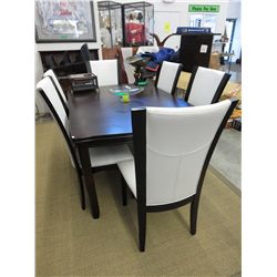 NEW - 7 Piece dining set