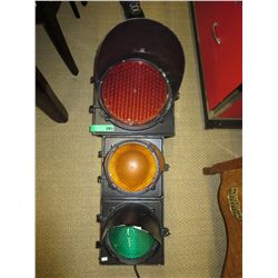 Electric traffic light