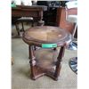 Image 1 : Round wood 2-tiered accent table