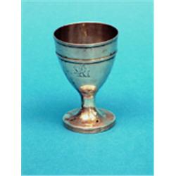A George III silver egg cup, with reeded banding, 1792 £40-60...