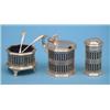 Image 1 : A George V 3-piece silver condiment set, in associated case, London 1914 £150-200...