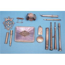 An enamelled silver compact, 4 telescopic pencils, 2 patch boxes and sundries £150-200...