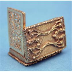 A George IV silver gilt vinaigrette, with applied filigree decoration, Birmingham 1828 £120-150...