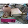 Image 1 : 4 Decorative collectables