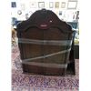 Image 1 : Armoire hutch, with shelf