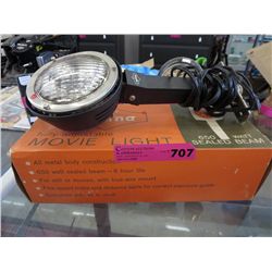 Vintage 650 watt adjustable movie light