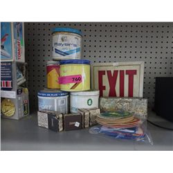 Assorted vintage items