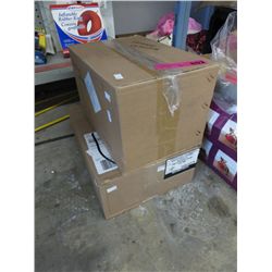 2 boxes of assorted fittings