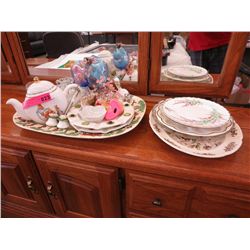 Miscellaneous ceramic items