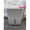 Image 1 : Air conditioner