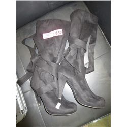 Ladies size 37 Suede high heel boots