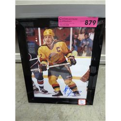 Stan Smyl autographed framed picture