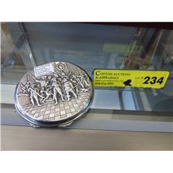 Circa 1940 Dutch silver plated compact
