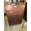 Image 1 : Vintage buffet cabinet