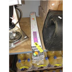 12 Magnetic display strips