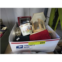 Box of household decorative items