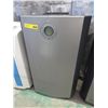 833