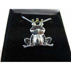 Ladies' crowned frog necklace