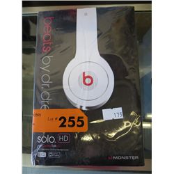 Isolation headphones - white