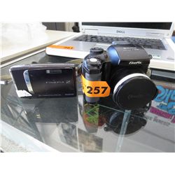 2 Fujifilm FinPix cameras