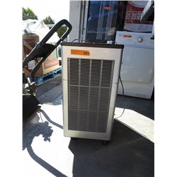 Electric air cleaner
