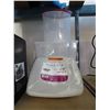 Image 1 : 4 Plastic containers with lids.