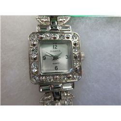 Beautiful estate ladies' glamour crystal watch
