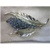Image 1 : 3 x ladies' assorted crystal brooches
