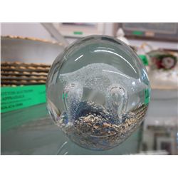 Collectable paperweight