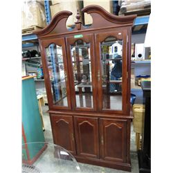 China cabinet/hutch