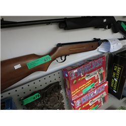 Pellet gun
