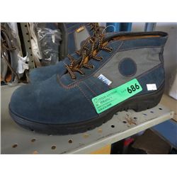 Pair of size 44 protected toe work boots.