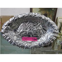 Signed - Collectible  Arthur Court bunny platter