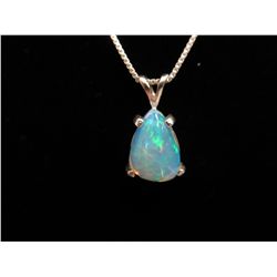 2.53 ct Opal pendant, pink & green flash