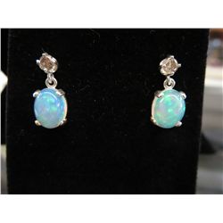 2.80 ct Opal earrings