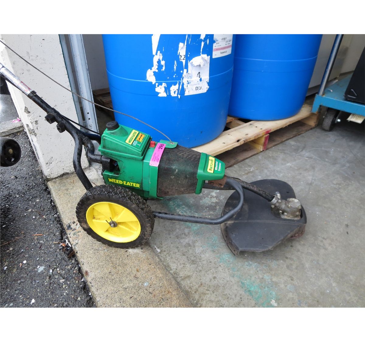 Weed Eater WT3100 Wheeled Trimmer