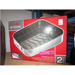 Roasting pan with rack