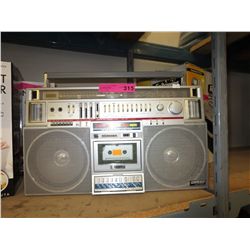 Toshiba cassette deck boom box