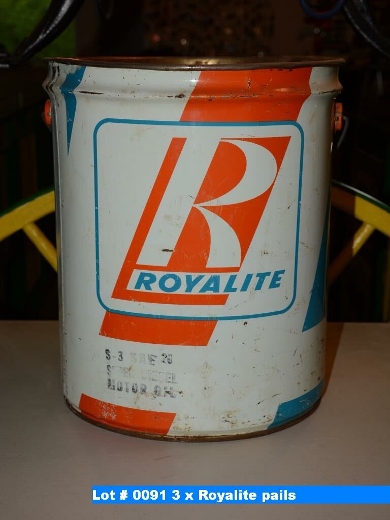 3 x Royalite pails, Super Diesel Motor Oil, Royalite 25 lb grease pail ...