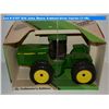 Image 1 : Ertl John Deere 4-wheel-drive tractor (1:16)