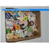 Image 3 : 3 boxes of assorted buttons