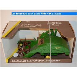 Ertl John Deere 1940 12A combine